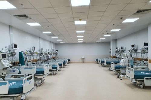 TP.HCM huy động bác sĩ giỏi, máy móc hiện đại nhất cho BV hồi sức COVID-19