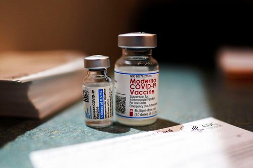 Nhờ vaccine chống Covid-19, Moderna trở thành tập đoàn 100 tỷ USD