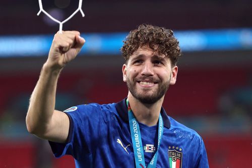 Juventus gặp khó vì Arsenal trong thương vụ Locatelli
