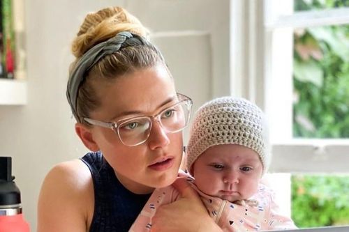 Amber Heard: 'Tôi là mẹ, đồng thời là cha'