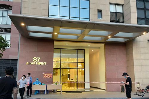 Phong tỏa một tháp chung cư The Sun Avenue ở TP.HCM