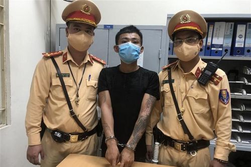 Hà Nội: Tài xế Grab tố cáo hành khách giấu ma túy trong người