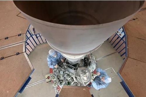 Mỹ muốn mua động cơ tên lửa mới RD-181M từ Nga