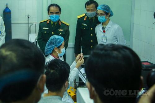 Phấn đấu trong năm 2021, Việt Nam sản xuất thành công ít nhất 1 vắc xin COVID-19
