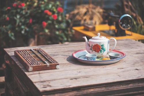 Chồng sắp cưới muốn dùng lại giường tân hôn từng đi mua cùng người yêu cũ