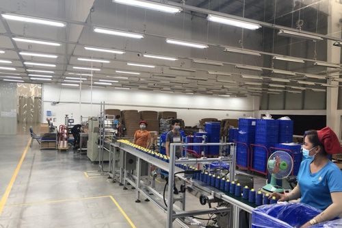 Bình Dương lập 2 bệnh viện dã chiến, yêu cầu DN thực hiện '3 tại chỗ'