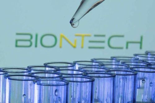 Trung Quốc tính dùng vaccine Covid-19 của BioNTech để tiêm mũi nhắc lại