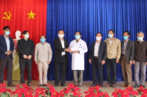 Lâm Đồng: Phát động đợt thi đua cao điểm 'Toàn dân đoàn kết, quyết tâm phòng chống dịch bệnh Covid – 19'
