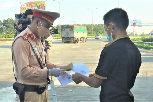 Cập nhật danh sách các địa phương kiểm soát người ra vào ngăn COVID-19