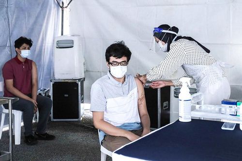 Dịch Covid-19 bùng phát ở nhiều quốc gia: Biến chủng Delta 'châm ngòi nổ'