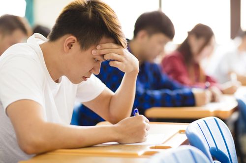 Thạc sĩ Trung Quốc làm việc của công nhân