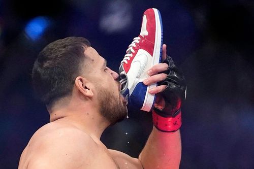 Võ sĩ thắng knock-out sau 67 giây ở UFC 264