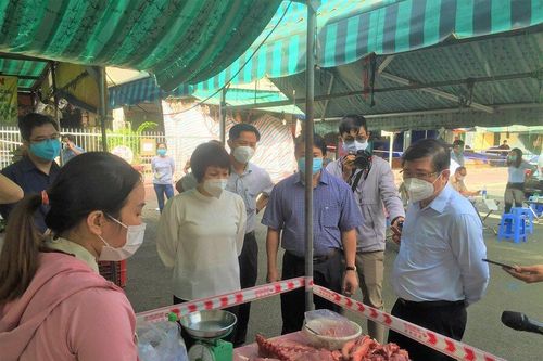 Bảo đảm an toàn phòng dịch khi mua sắm hàng hóa