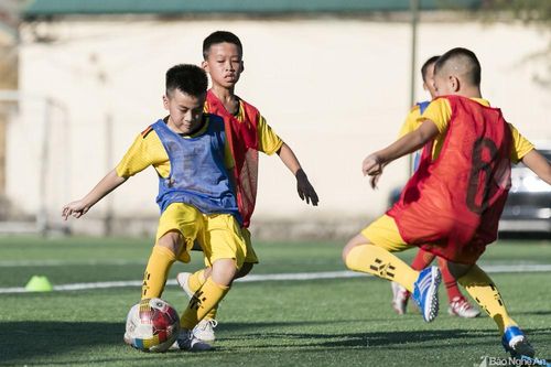 13 cầu thủ nhí đến từ các huyện xuất sắc trúng tuyển lò đào tạo SLNA