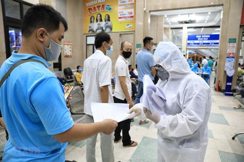 Hà Nội ghi nhận thêm 18 ca mắc COVID-19 ở nhiều ổ dịch khác nhau