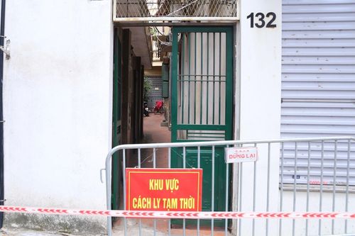 Hà Nội ghi nhận 12 ca mắc COVID-19, phát sinh thêm ổ dịch mới