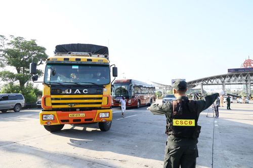 Hà Nội triển khai hàng loạt biện pháp cấp bách phòng chống COVID-19 từ 0 giờ ngày 19/7