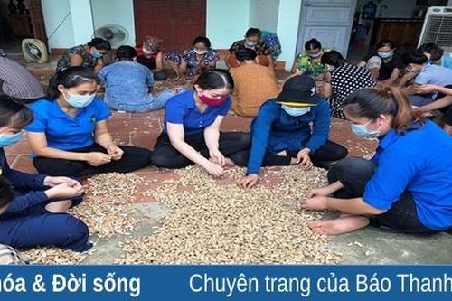Người dân vùng biển Sầm Sơn hướng về thành phố mang tên Bác