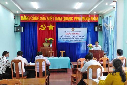 Đức Cơ: 29 cá nhân được tặng kỷ niệm chương 'Vì giai cấp nông dân Việt Nam'
