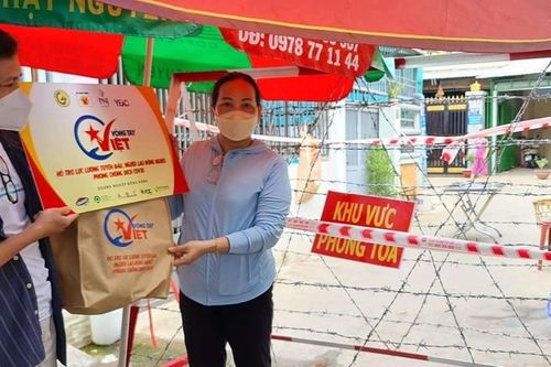 Vài dòng giữa sóng dịch