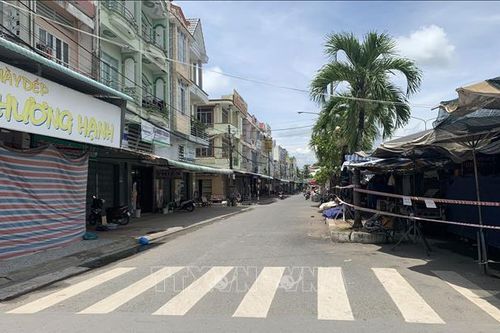 Hướng tới mục tiêu giảm sâu ca mắc mới và ca chuyển nặng