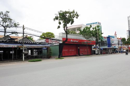 Ngày đầu áp dụng Chỉ thị 16 ở nhiều tỉnh, thành miền Nam