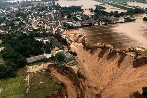Trận lũ thảm khốc lấn sâu vào cuộc bầu cử Đức