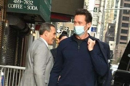 Hugh Jackman ở tuổi 53