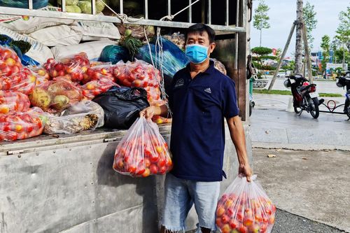 Sóc Trăng vừa chống dịch vừa hỗ trợ TP.HCM