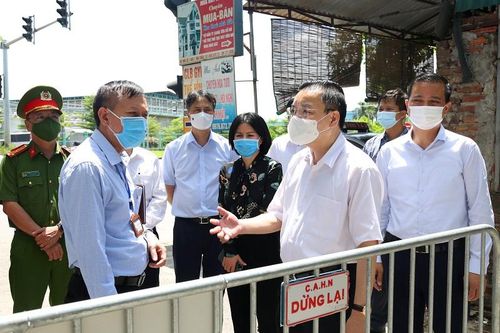 Thấy gì trong 'thông điệp' của Chủ tịch UBND TP Hà Nội về quy định mới trong phòng chống dịch Covid-19?
