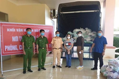 Bình Phước: 400 tổ chức, cá nhân ủng hộ hơn 25 tỷ đồng phòng chống dịch Covid-19