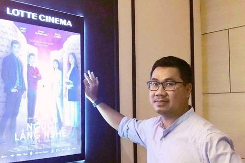 Đạo diễn Khoa Nguyễn: 'Ai cũng cần một người để lắng nghe'