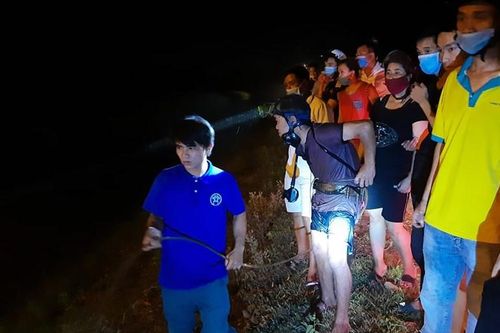 Quảng Trị: Tìm thấy thi thể người chị lao xuống mương cứu em đuối nước