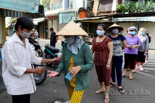 TP. HCM: Mở lại chợ truyền thống, cần làm gì để tránh bùng dịch?