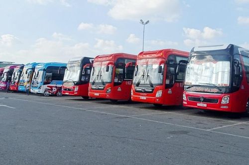 Cấp thẻ nhận diện cho xe đưa người từ TP. HCM về quê