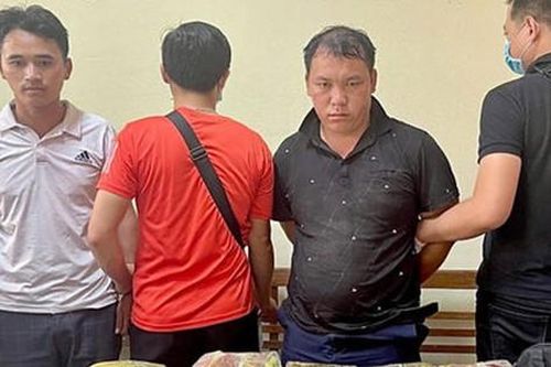 'Góp vốn' mua ma túy đá, hai đối tượng chưa kịp bán đã bị bắt