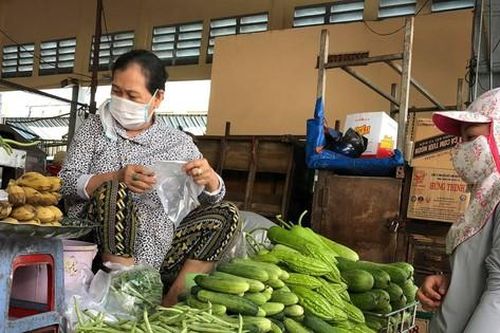 Những chợ truyền thống hiện được bán hàng tại TPHCM