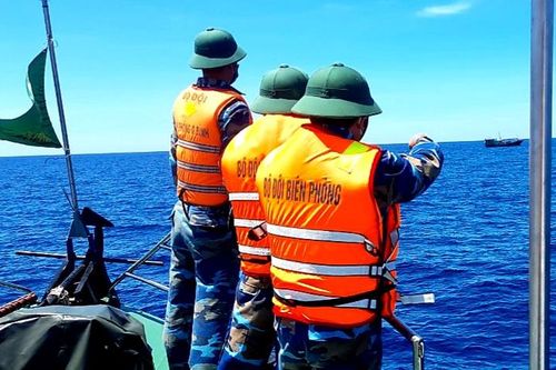 Bộ đội Biên phòng ngăn chặn tàu nước ngoài xâm phạm vùng biển Việt Nam
