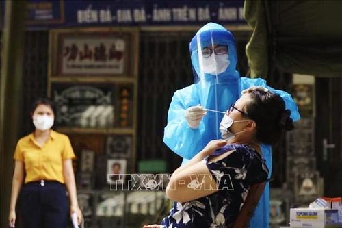 Sáng 19/7, Hà Nội ghi nhận 16 trường hợp dương tính với SARS-CoV-2 của 4 chùm ca bệnh