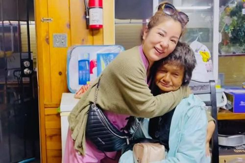 Lộ diện người đầu tiên đưa Kim Ngân trở lại với công chúng, nhưng lại 'bị chửi giành công với Thúy Nga'