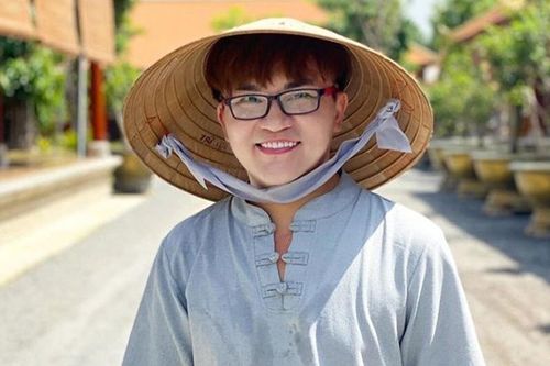 MC Đại Nghĩa tiết lộ thuở trẻ 'quằn quại' vì tình trường, muốn đi tu nhưng gia đình không đồng ý