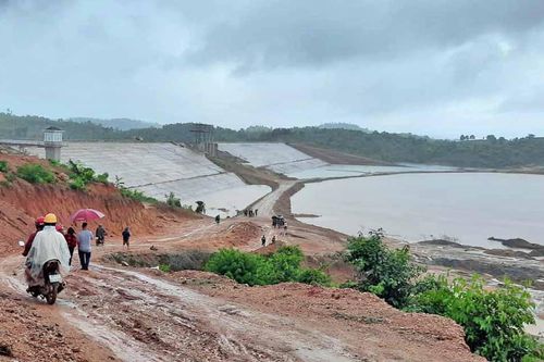 Gia Lai: Lật thuyền đánh cá, 1 người mất tích