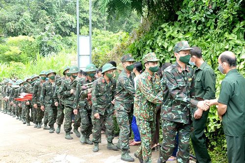 Lễ xuất quân làm công tác dân vận tại xã Kiên Đài
