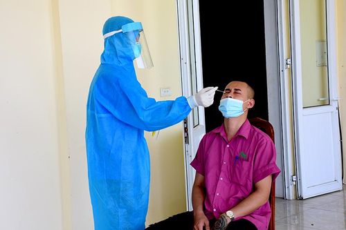 2 trường hợp trên chuyến bay QH 240 có kết quả âm tính