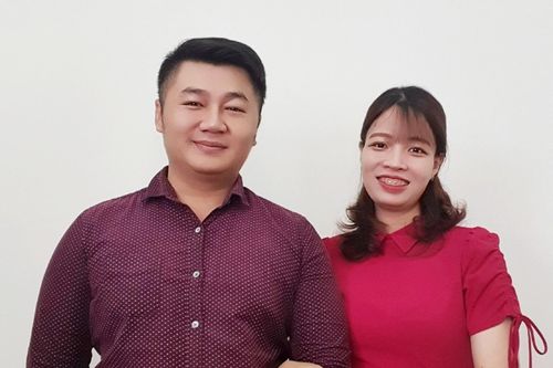 Đôi trẻ tổ chức đám cưới online ở khu phong tỏa