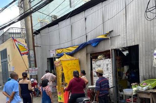 Cha say xỉn đánh con trai tâm thần, bị con đâm tử vong