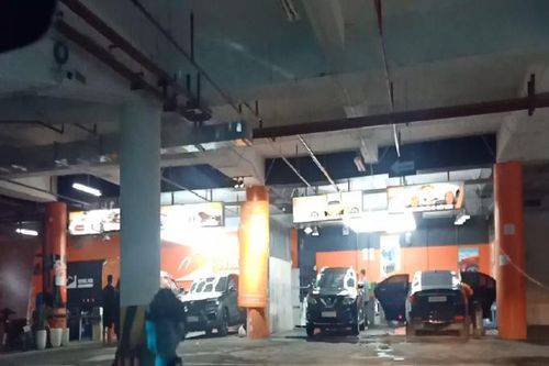 Bãi đỗ xe ngầm Mễ Trì Hạ 'biến' thành khu dịch vụ, kho, xưởng, tiềm ẩn nguy cơ cháy nổ?