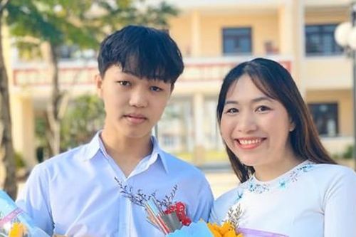 Chuyện ít biết về nam sinh xứ Quảng đạt 10 điểm môn Văn