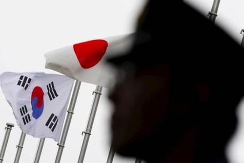 Tổng thống Hàn Quốc hủy thăm Nhật sau bình luận khiếm nhã của đại sứ