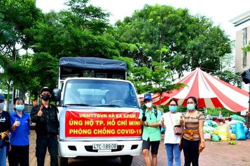 Nghĩa tình người Tây Nguyên tiếp sức TPHCM chống dịch